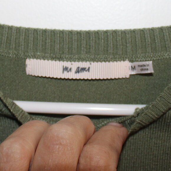 Mi Ami by Francescas Green Sweater with back Bow - Picture 2 of 3